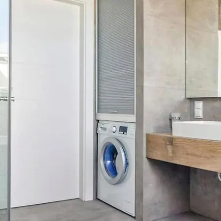 Apartment Close-urban Chic - Great Location - Swietej Barbary